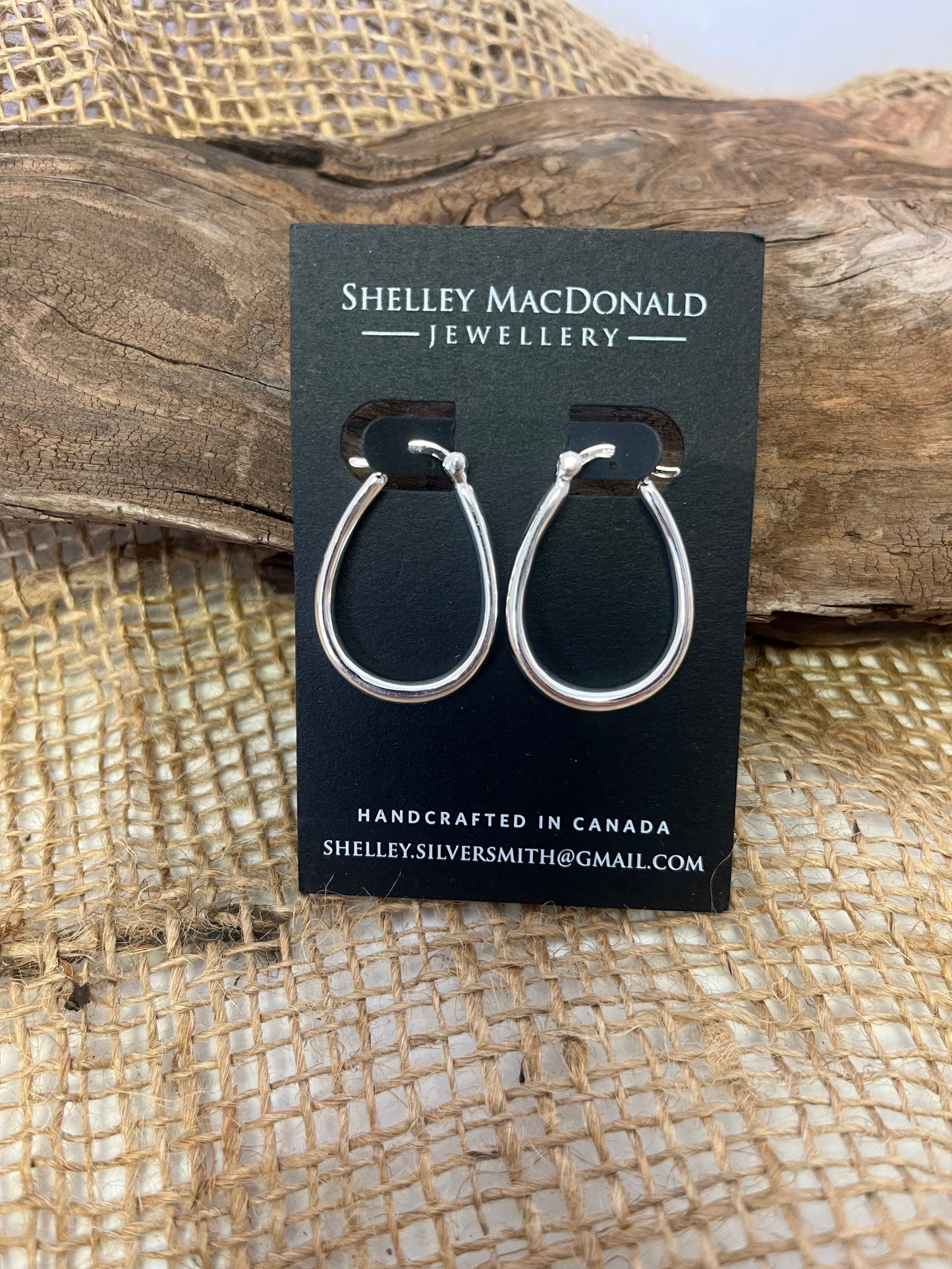 Hollow U Shaped Hoops (Thin)