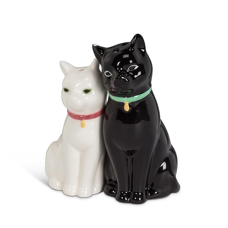 Cuddling Cat Salt & Pepper Set