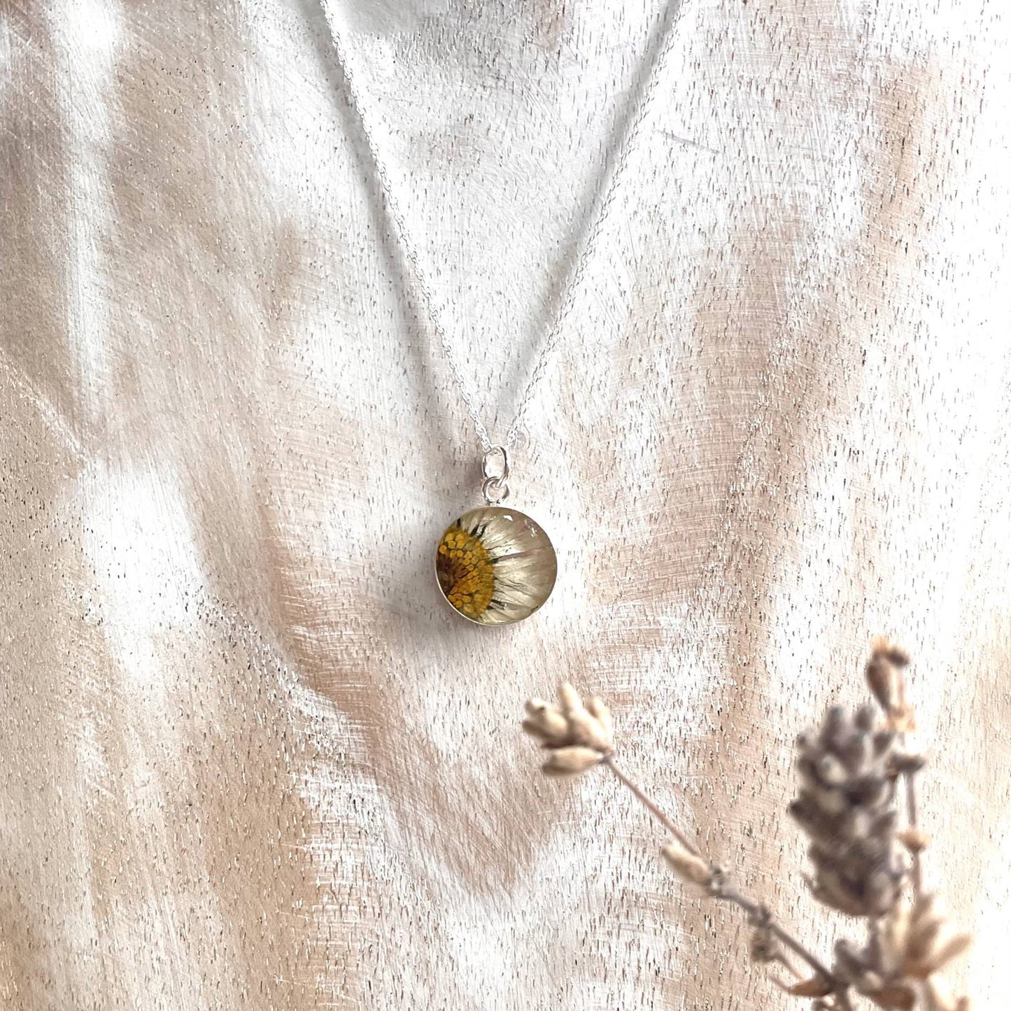 Daisy Necklace w Sterling Silver chain