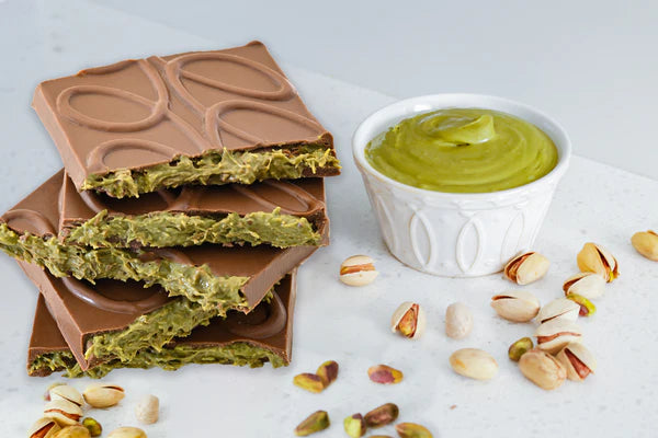 Dubai Style Milk Chocolate with Pistachios and Kunafa Bar