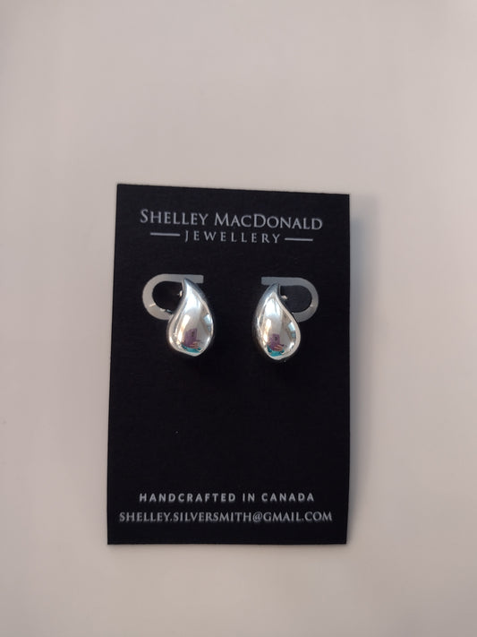 Hollow Teardrop Hoop Earrings