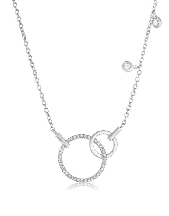 Linked Circle Charm Necklace