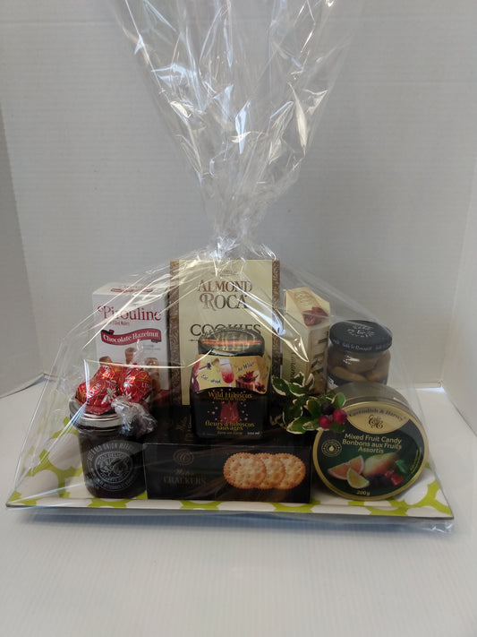 Gift Basket on Lattice Tray